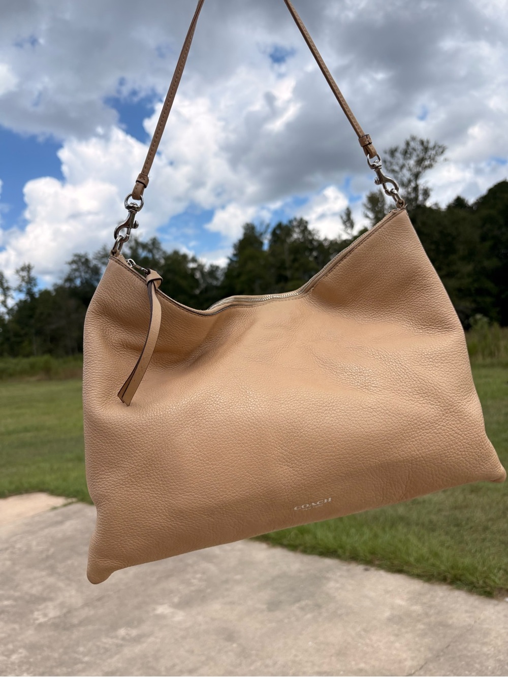 Coach Beige/Tan Leather Shoulder Bag
